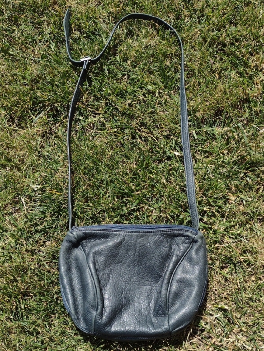 Vintage Leather Crossbody Bag in Navy Blue